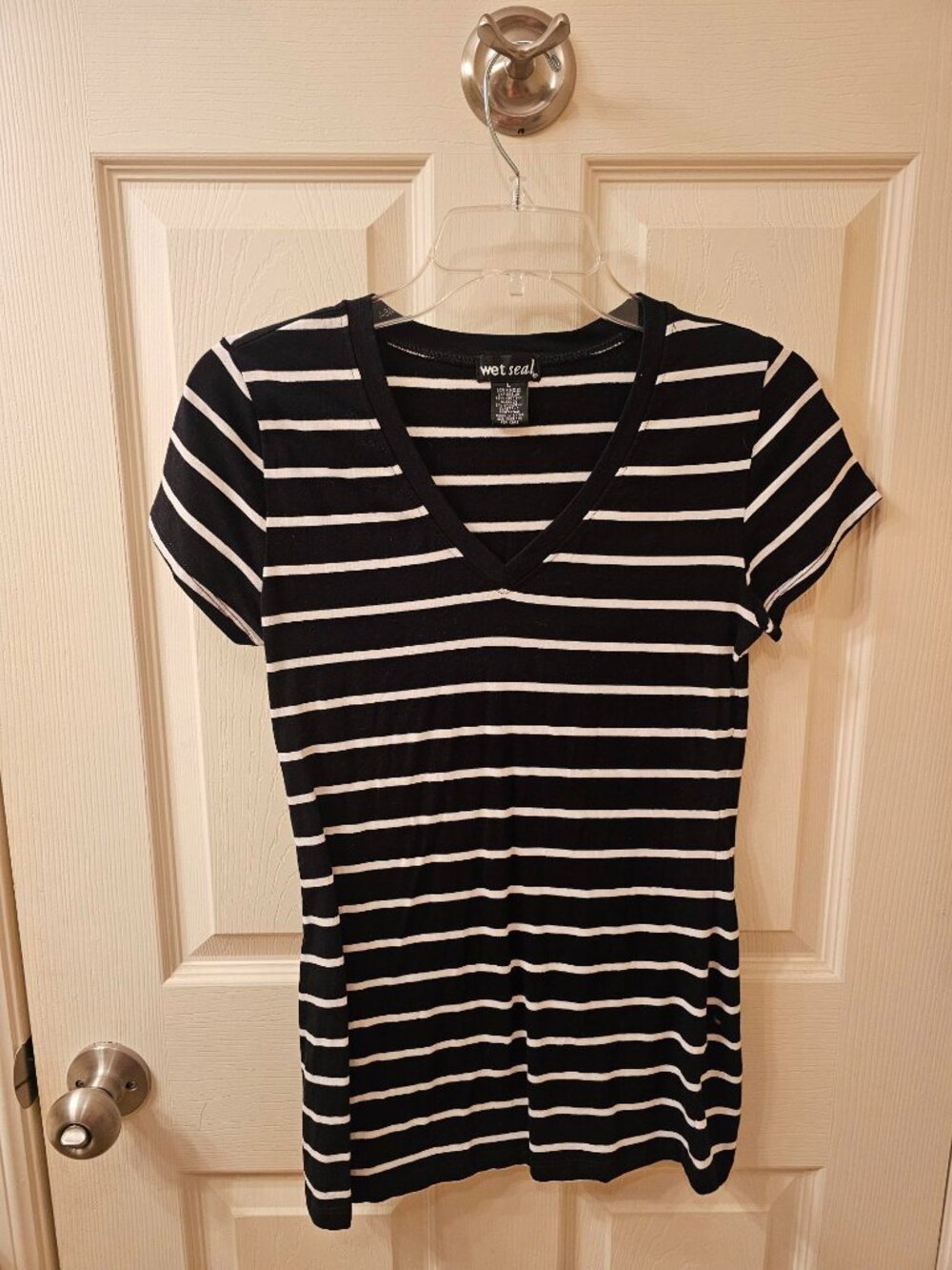 NWOT Wet Seal Large Black and White Striped V-Neck Shirt